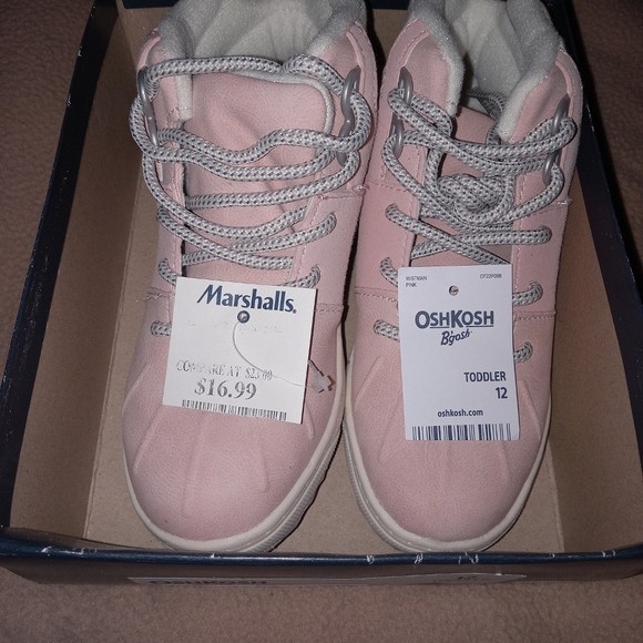 Boots - Picture 8 of 8